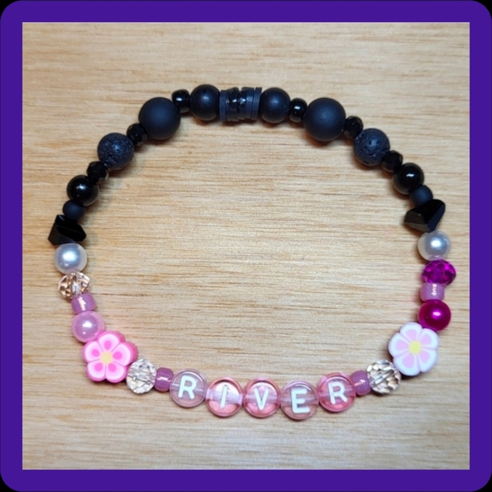 River- Firefly Friendship Bracelet, Size 8"